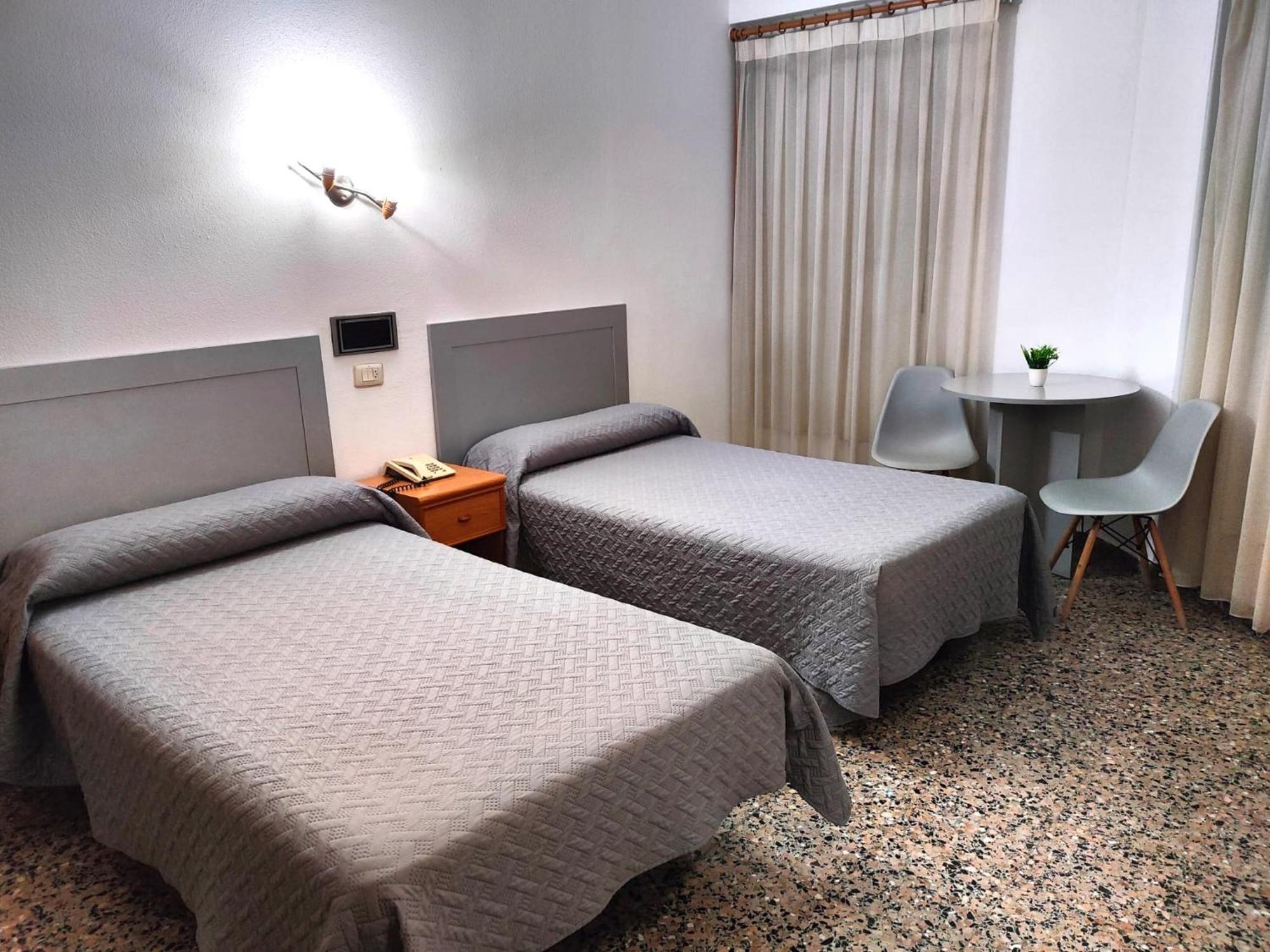 סרגוסה Hotel Cogullada מראה חיצוני תמונה