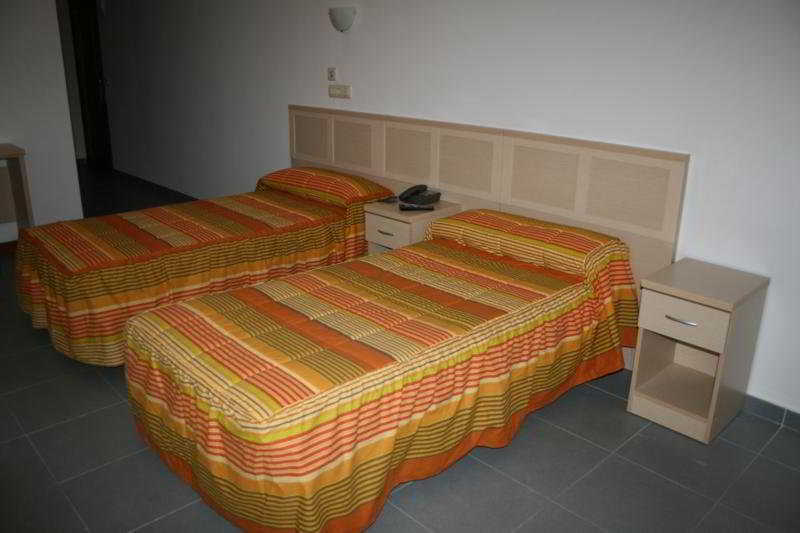 סרגוסה Hotel Cogullada מראה חיצוני תמונה